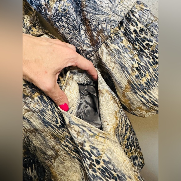 Vintage IQ Paris Coat - Picture 7 of 14